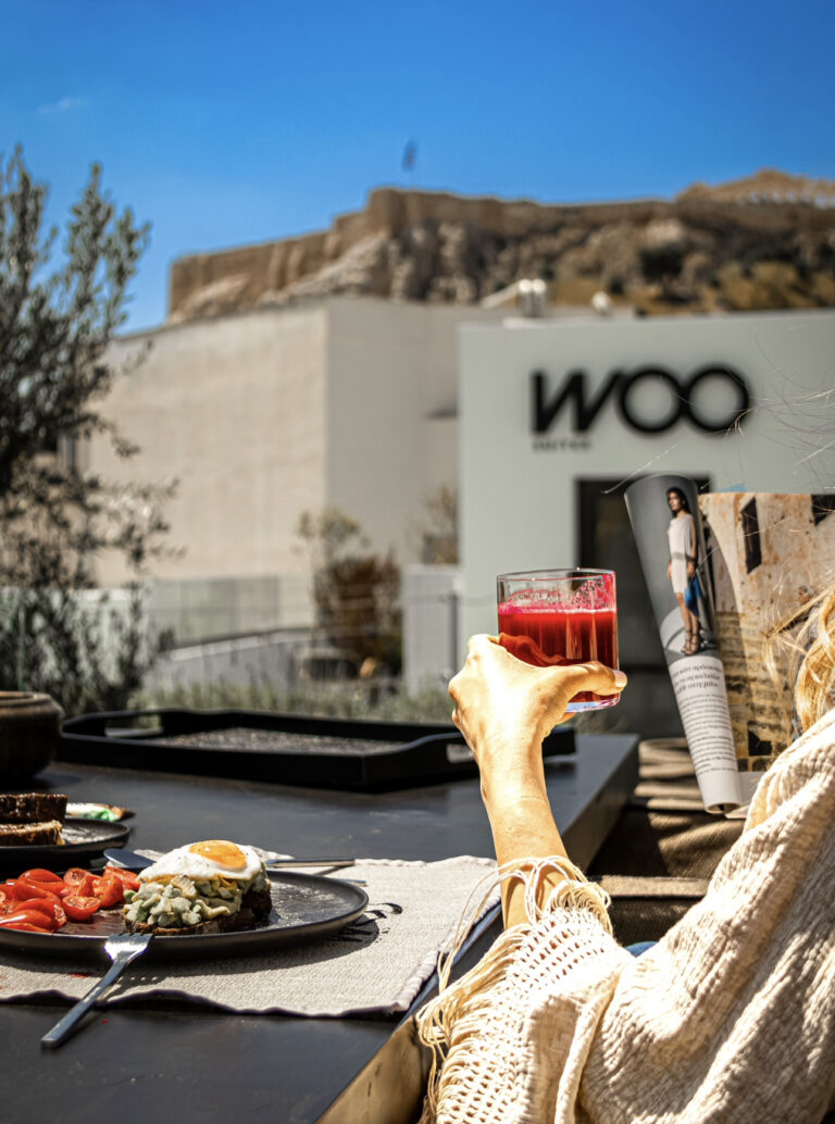 Breakfast at the terrace of Woo